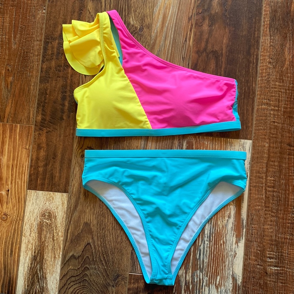 Women’s Small Bikini Set